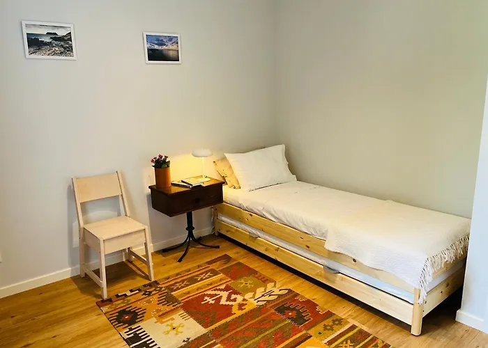 Lovely 2-Bedroom Rental Unit In Historic Funchal